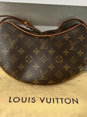 Louis Vuitton Monogram Top-Zip Shoulder Bag - Brown with Red Interior